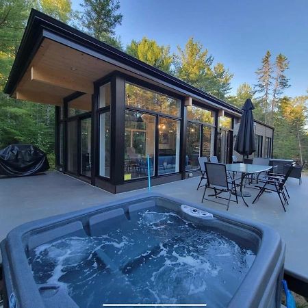 Les Chalets Double K # 1 Сент-Алексі-де-Мон Екстер'єр фото